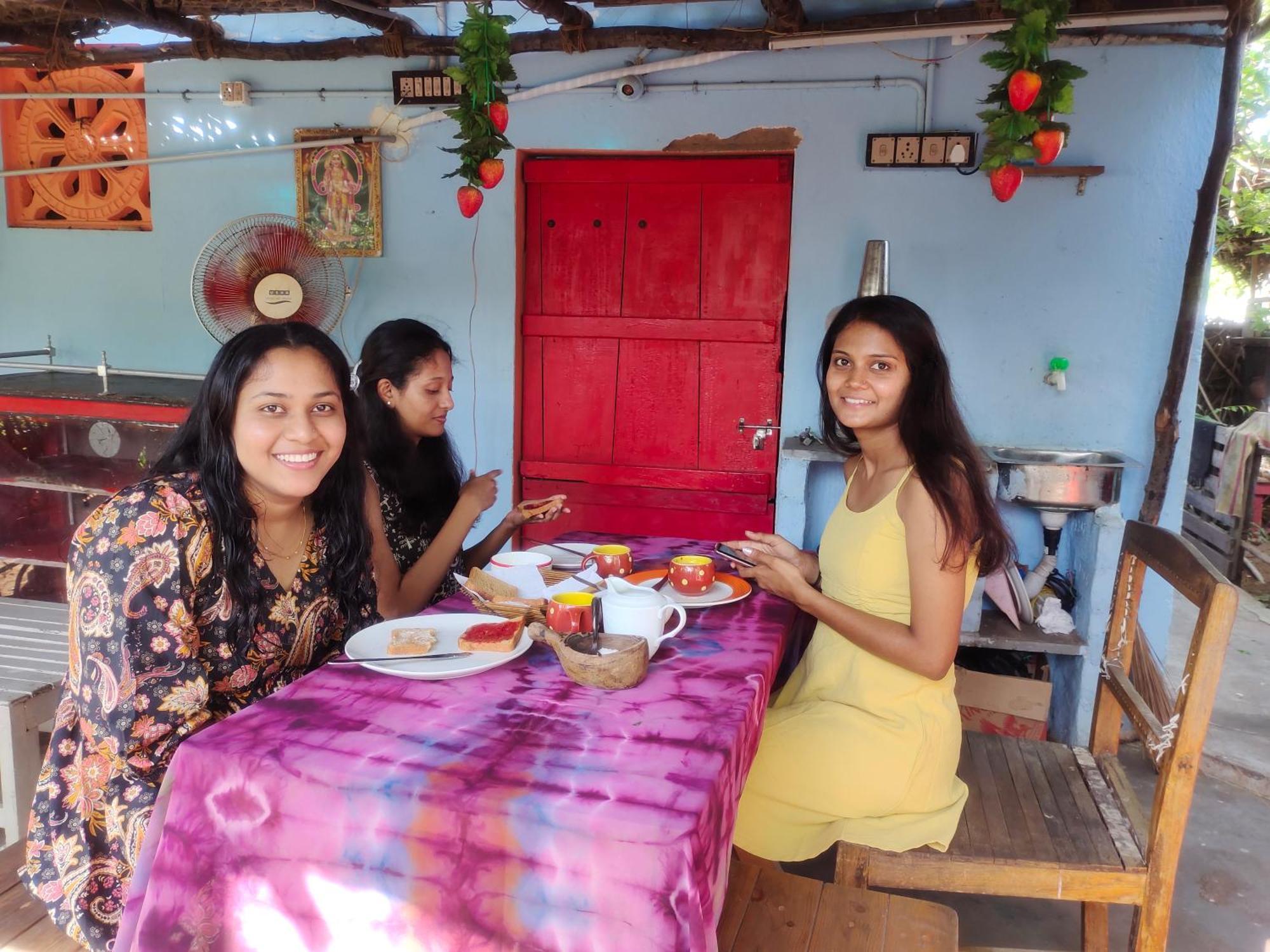 Valentine Budget Guest House Kottakuppam Extérieur photo